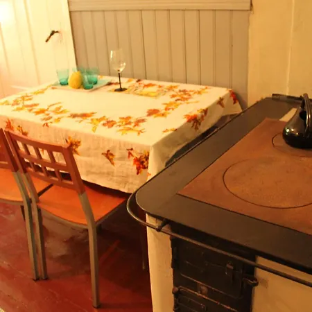 Lindi Kooli Kohvik *