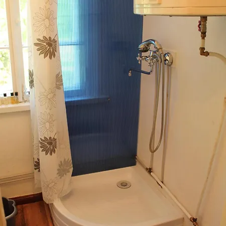 Lindi Kooli Kohvik Appartamento *